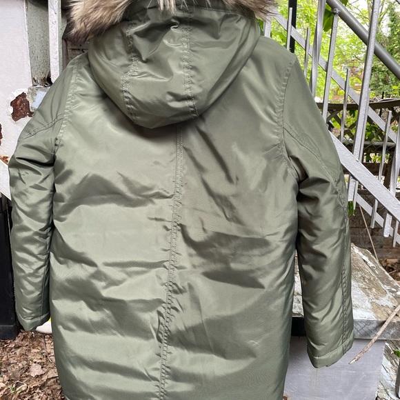Kids’ winter coat, 3/4 length- fall and early winter. Detachable faux fur hood. - Picture 4 of 6